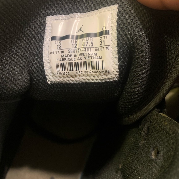 SOLD Air Jordan 1 Mid Olive - Picture 4 of 5